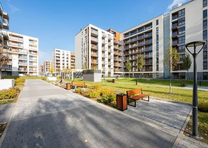 Wroclawska Two Bedroom Apartment