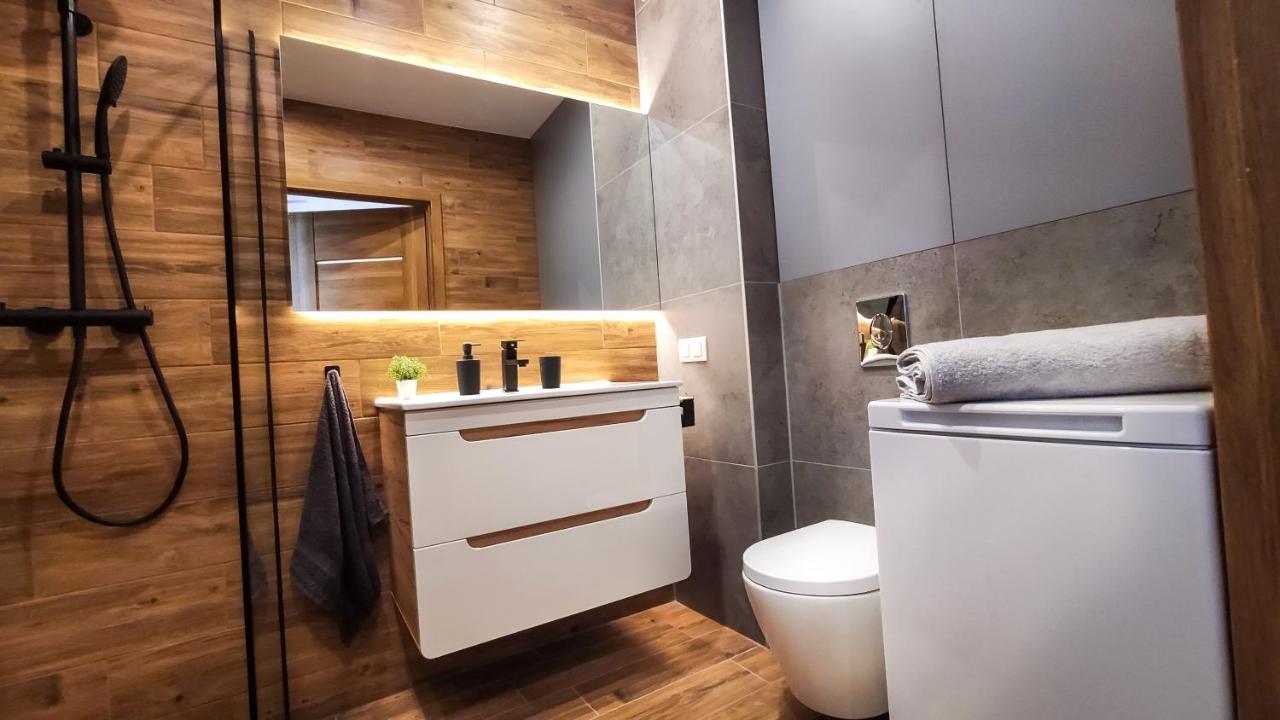 Apartment Wroclawska Two Bedroom Krakow